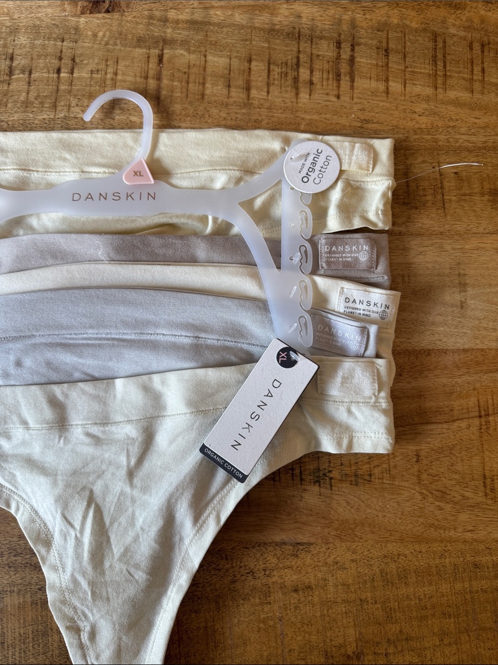 Danskin Organic Cotton Thong Set - light nudes pastels beige set of 5 NWT - Picture 3 of 6